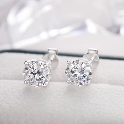 Classic 4-Claw Stud Earrings